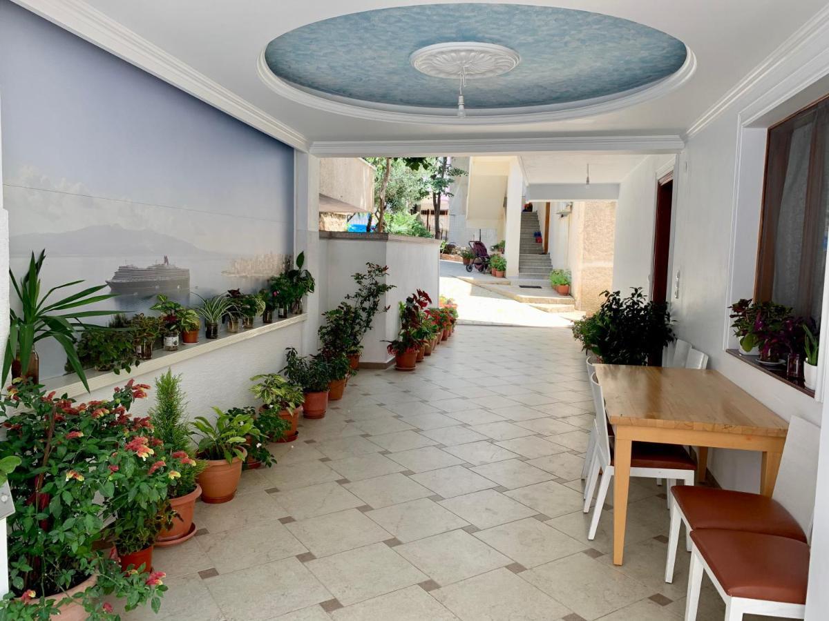 Duka Apts Sarandë Esterno foto