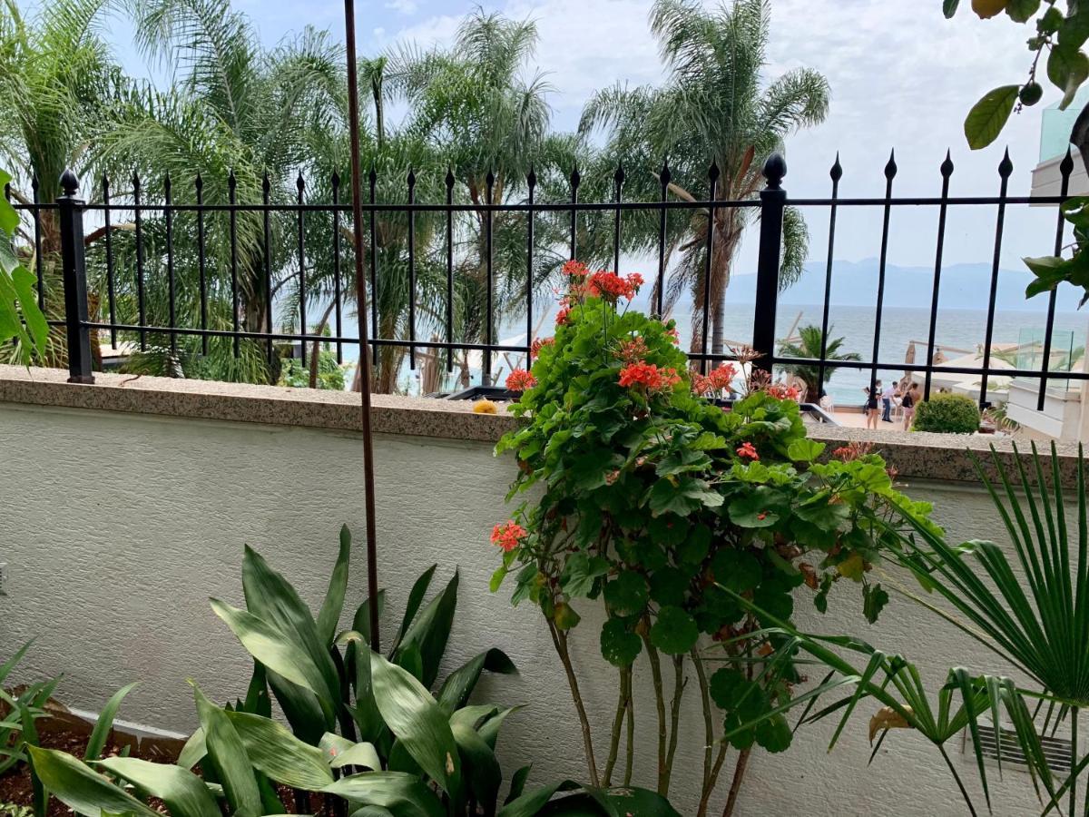 Duka Apts Sarandë Esterno foto