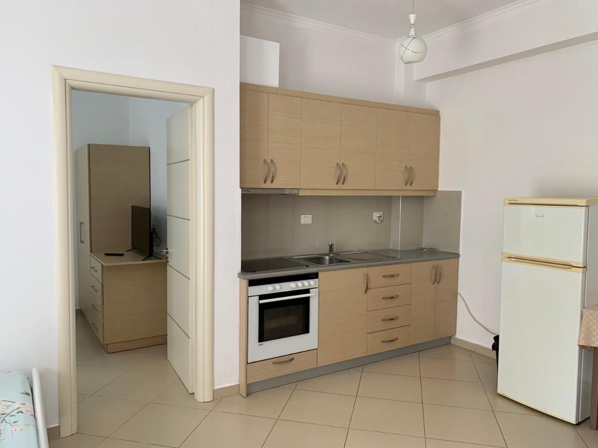 Duka Apts Sarandë Esterno foto