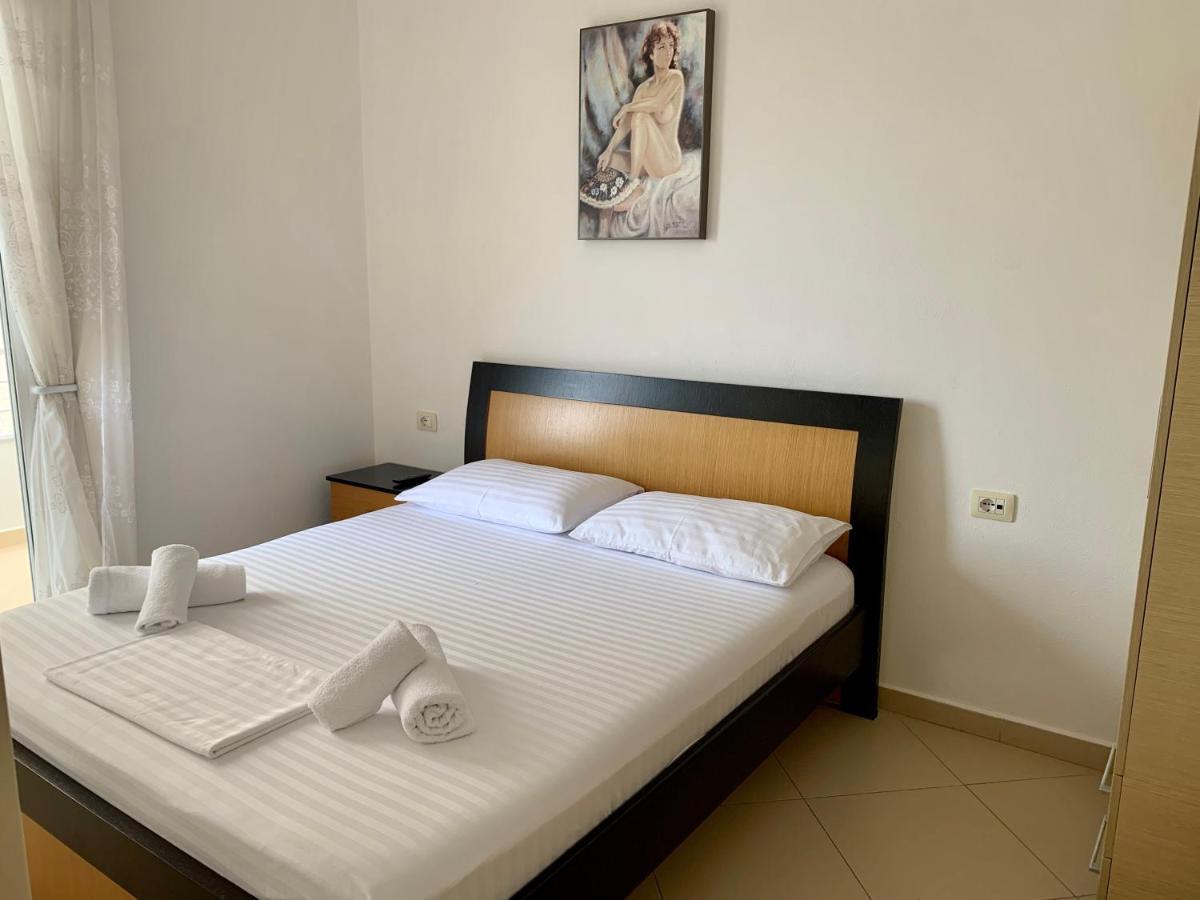 Duka Apts Sarandë Esterno foto