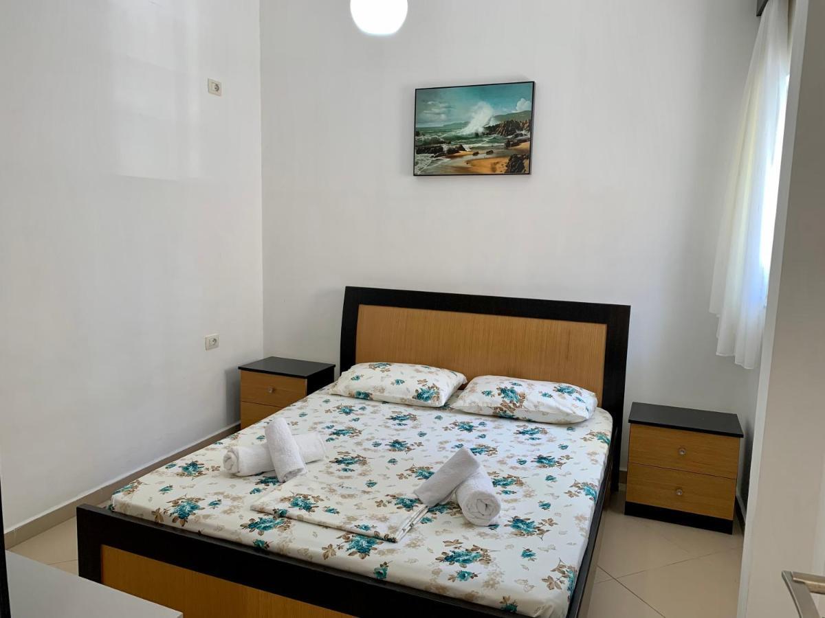 Duka Apts Sarandë Esterno foto