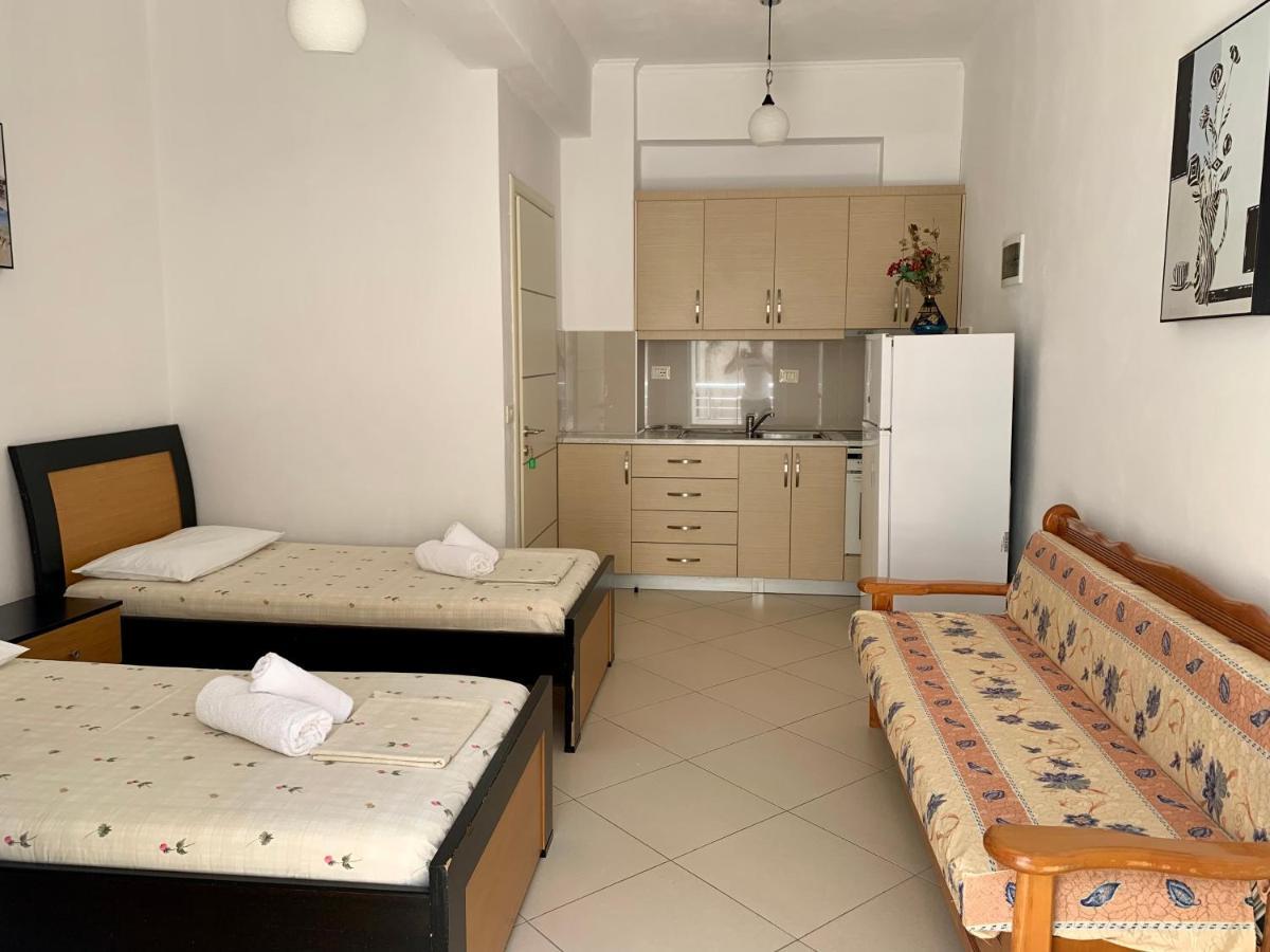 Duka Apts Sarandë Esterno foto