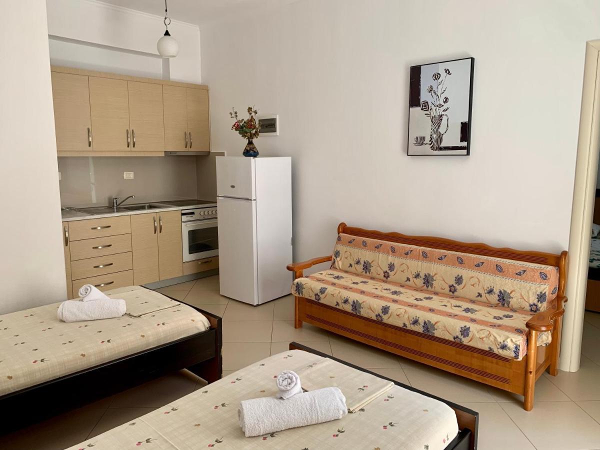 Duka Apts Sarandë Esterno foto