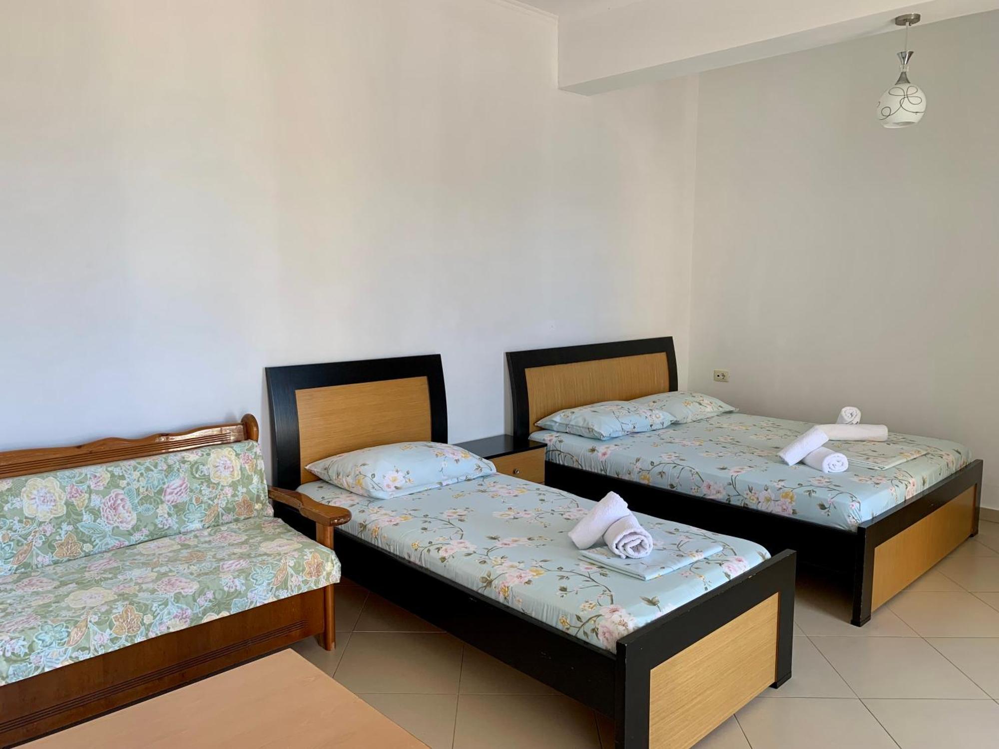 Duka Apts Sarandë Esterno foto