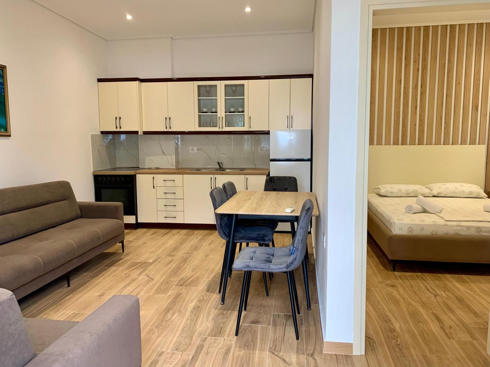 Duka Apts Sarandë Esterno foto